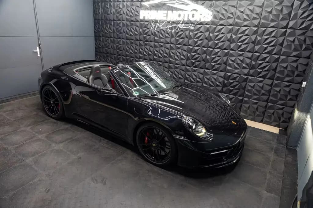 Main__Slider__Photo:Porsche GTS | Cabrio | Lift | Approved 04/2022-0