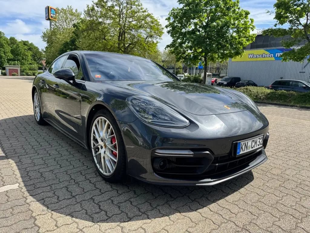 Main__Slider__Photo:Porsche Panamera GTS *P.Aprvd*Chrono* 8-Fach Bereift* 07/2019-0