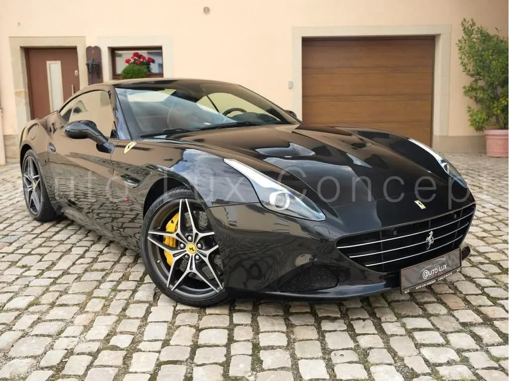 Main__Slider__Photo:Ferrari California T/CAMERA/MAGNERIDE/CARPLAY/FULL ELEC 07/2016-0