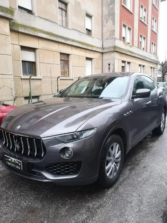 Main__Slider__Photo:Maserati Levante 3.0 Diesel - Pochi Km 11/2017-0