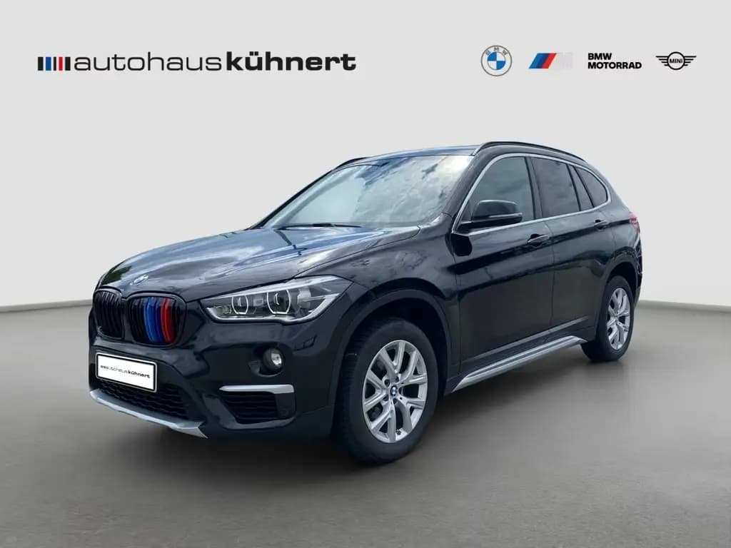 Main__Slider__Photo:BMW X1 sDrive 18d xLine ParkA./LED/PanoSD/SpurAss/HU 06/2019-0