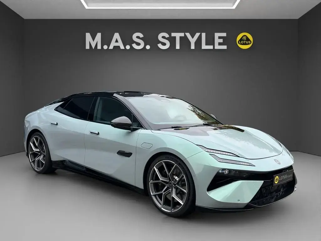 Main__Slider__Photo:Lotus Emeya S Carbon AHK Dynamic Pack 899,00€ 10/2025-1