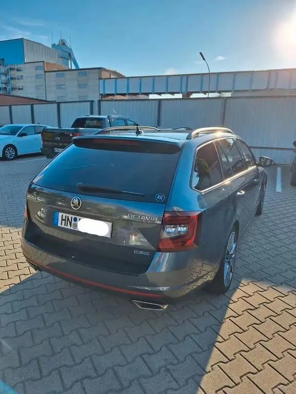 Main__Slider__Photo:Skoda Octavia RS Combi 245 PS 07/2019-0