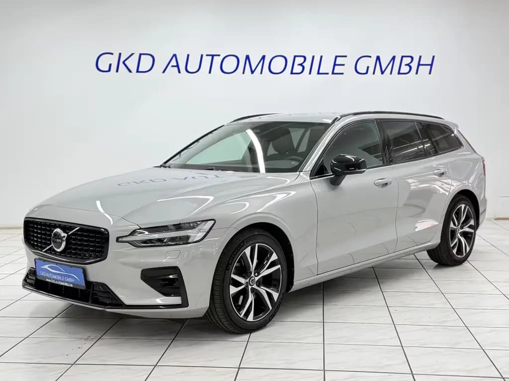 Main__Slider__Photo:Volvo V60 Kombi Plus Dark*LED*AHK*Kamera*Standheizun 03/2023-0