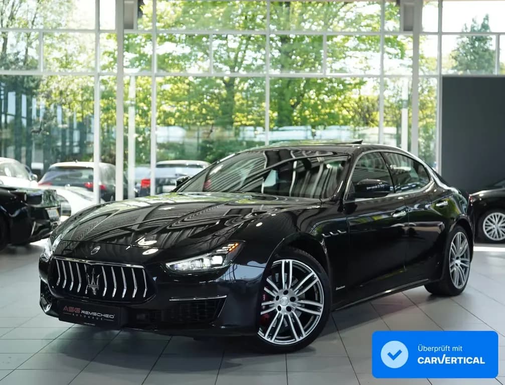 Main__Slider__Photo:Maserati Ghibli GranLusso *1.HD *20 *GSD*Memory*360°*ACC 03/2018-0