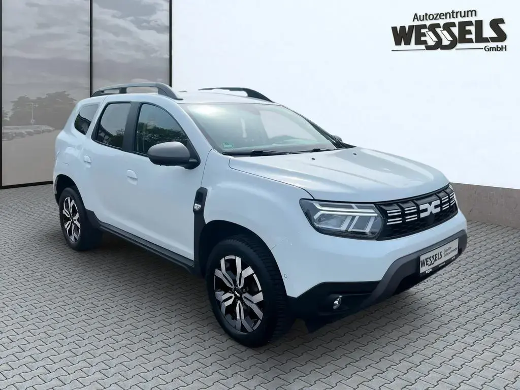 Main__Slider__Photo:Dacia Duster II Journey+ 4WD ALLRAD / AHK 04/2023-1