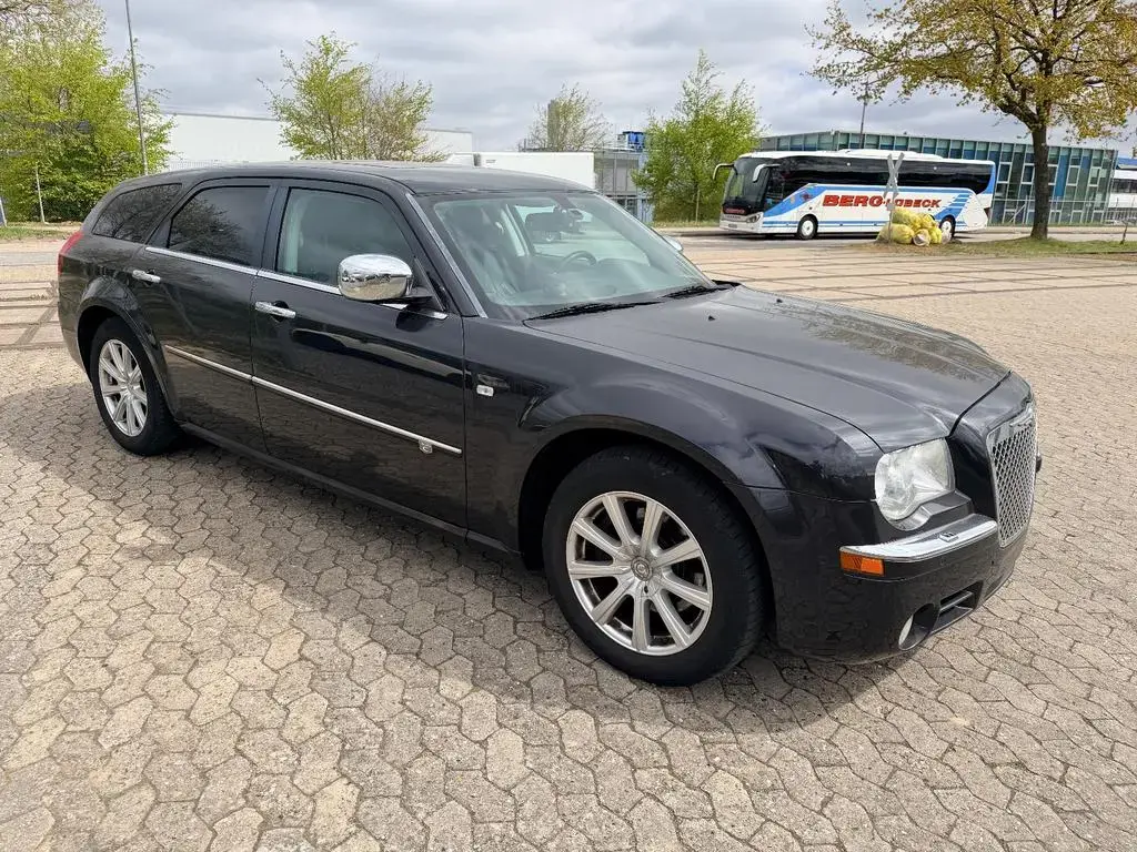 Main__Slider__Photo:Chrysler 300C Touring 3.0 CRD*Xenon*Leder*KEYLESS* 12/2010-1