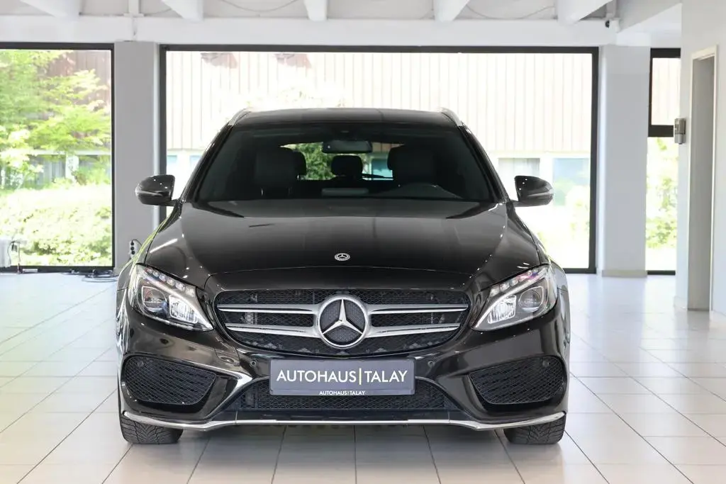 Main__Slider__Photo:Mercedes-Benz C-Class 400 T-Modell 4Matic AMG*Burmester*Standhzg.* 05/2017-1
