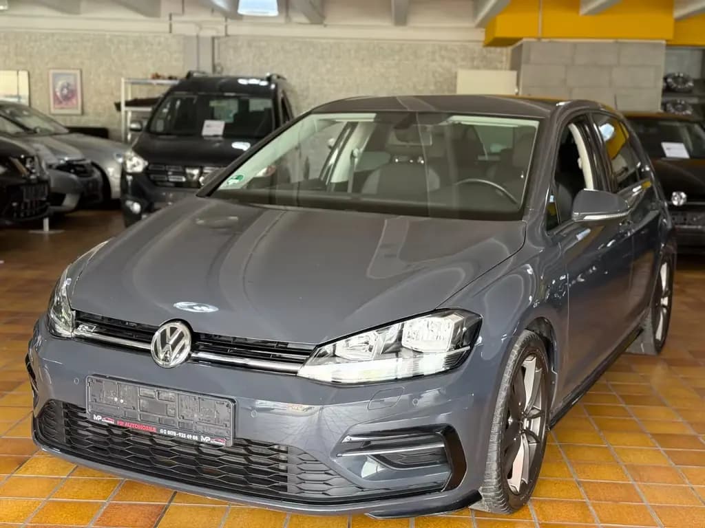 Main__Slider__Photo:Volkswagen Golf VII Lim. Join Start-Stopp/R-LINE/NAVI/SHZ/ 10/2018-0