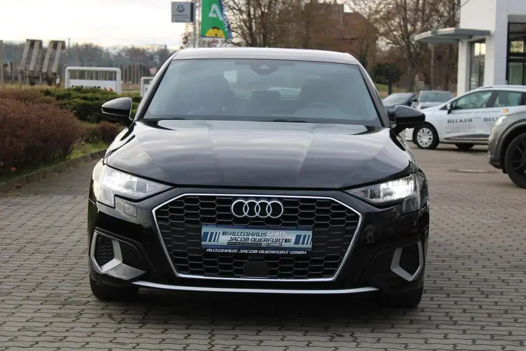 Main__Slider__Photo:Audi A3 30 TFSI DSG advanced *LED*DAB+*AppleCar*PDC* 01/2021-1