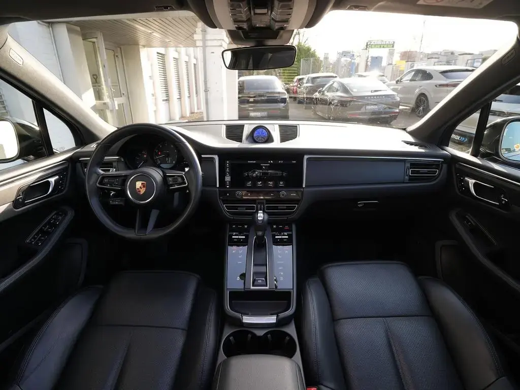 Main__Slider__Photo:Porsche Macan PANO-SPORTSITZE-BOSE-AHK-360CAM-LED-20"S 01/2022-1