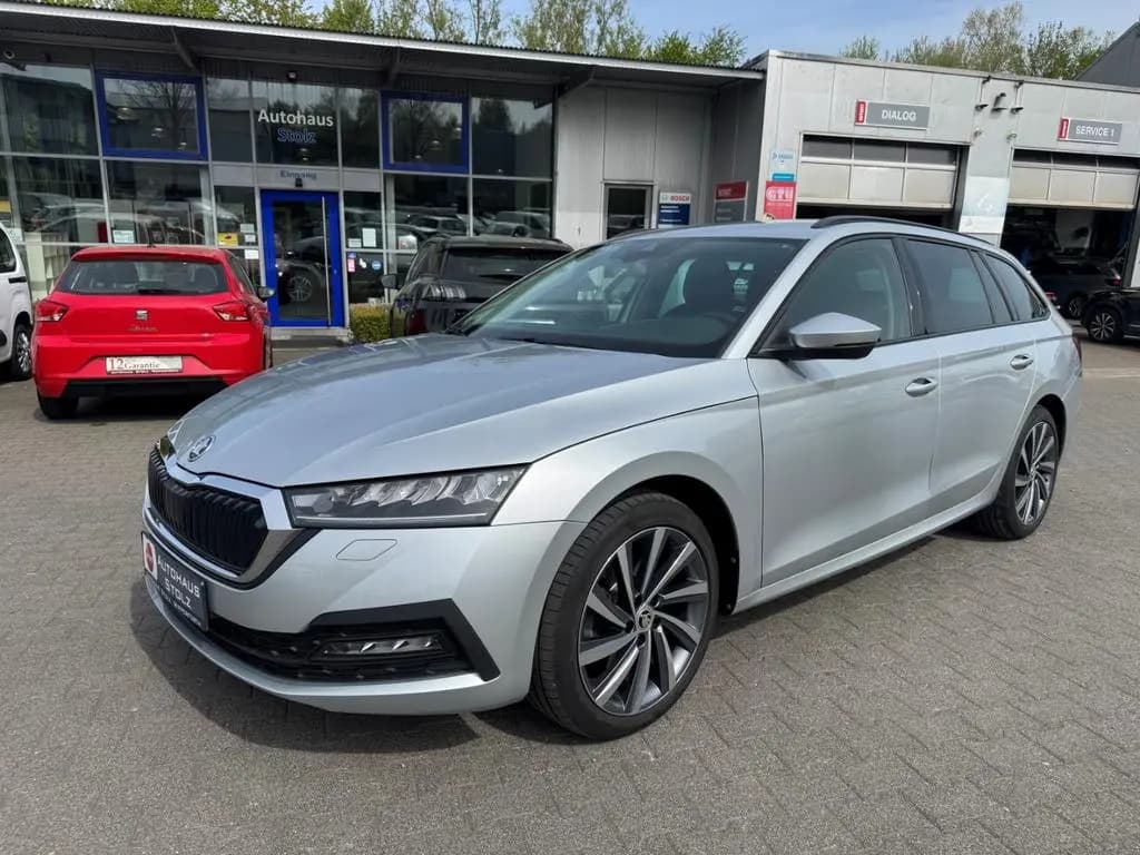 Main__Slider__Photo:Skoda Octavia Combi Ambition 4x4 AHK-klappbar LED Sper 02/2022-0