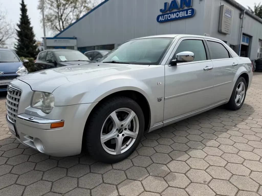 Main__Slider__Photo:Chrysler 300C 3.0 CRD Automatik Leder Xenon Kamera 03/2009-0