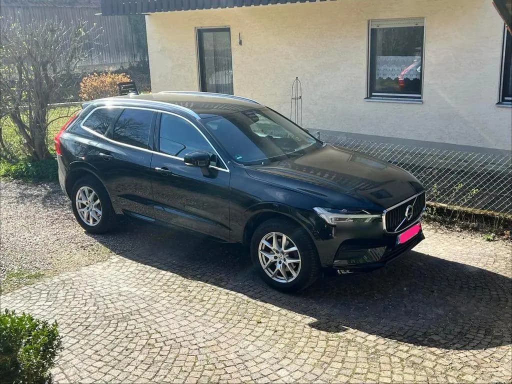 Main__Slider__Photo:Volvo XC60 scheckheftgepflegt 12/2019-0
