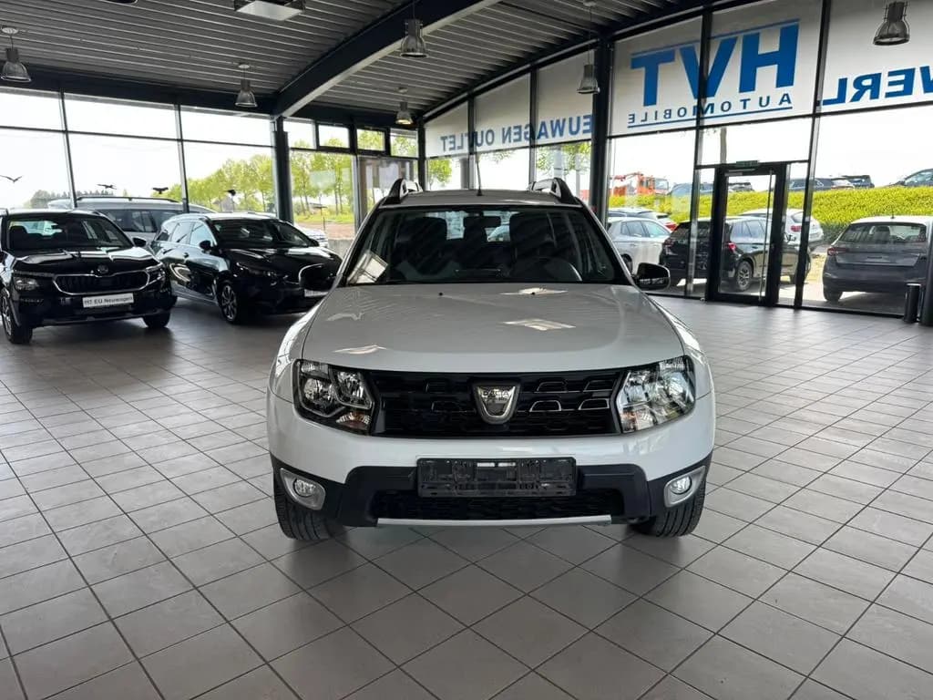 Main__Slider__Photo:Dacia Duster I Black Shadow 4x2 01/2018-0