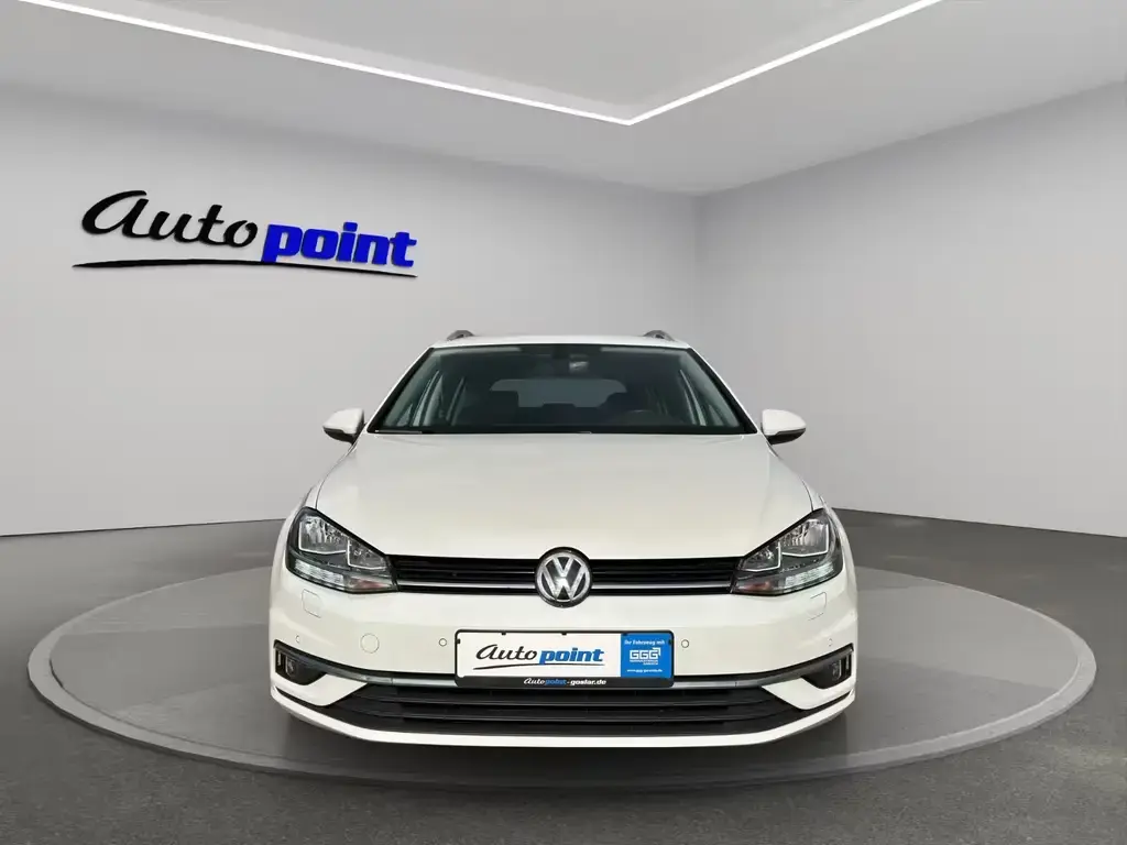 Main__Slider__Photo:Volkswagen Golf VII Variant 1.5 TSI Join DSG Standheizung 09/2018-1