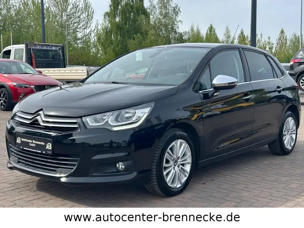 Main__Slider__Photo:Citroën C4 1.2 Pure Tech 110 Selection HU 09/2027 06/2015-1