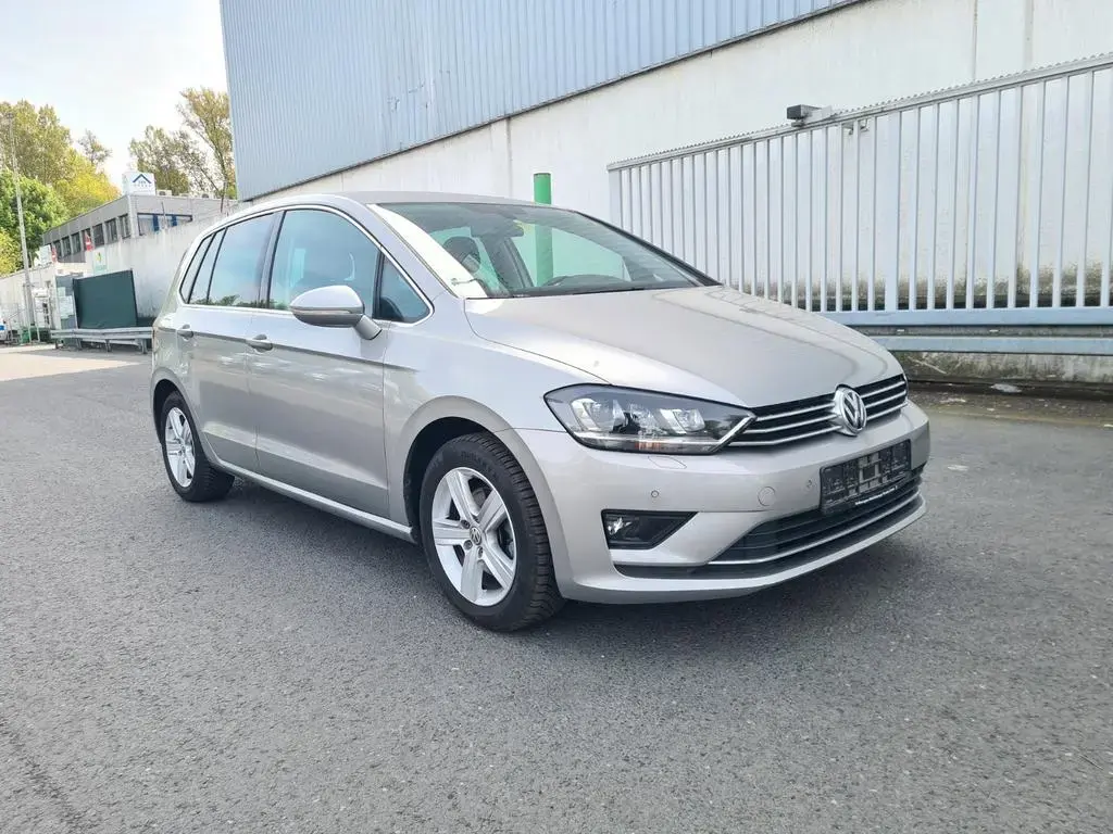 Main__Slider__Photo:Volkswagen Golf Sportsvan VII Highline 1-Hd ServiceGarantie 08/2016-1