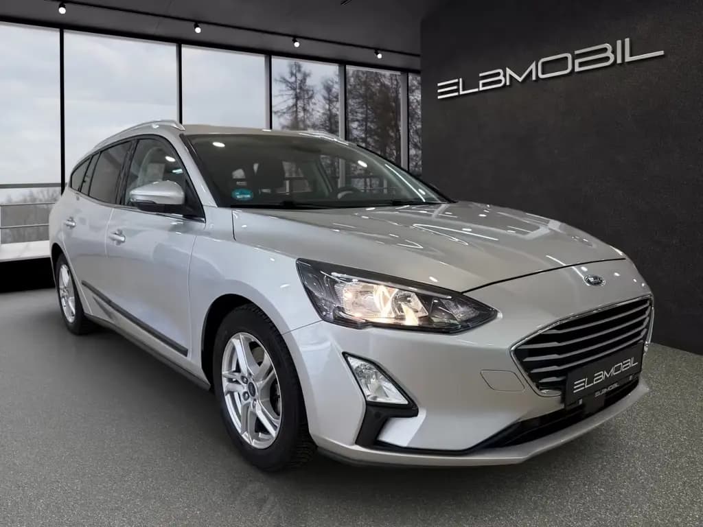 Main__Slider__Photo:Ford Focus 1.5 EcoBlue Cool Connect S/S *Parkpilot+1H 08/2019-0