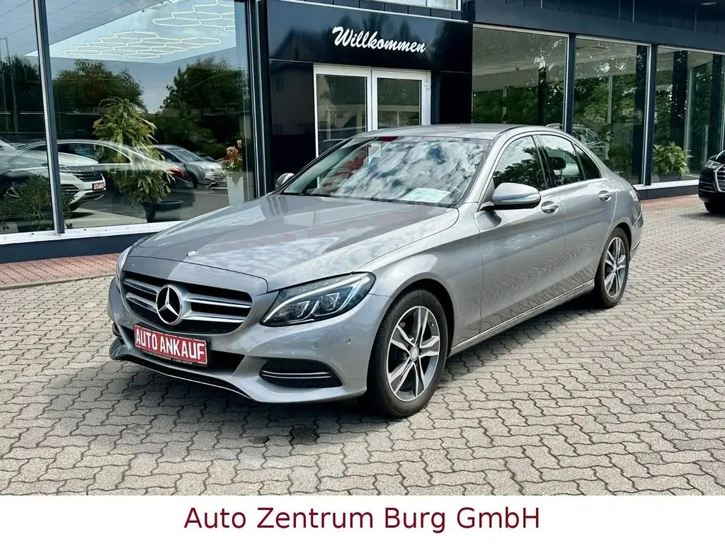 Main__Slider__Photo:Mercedes-Benz C 180 CGI Limousine LED NAVI Standheiz Scheckhef 03/2015-1