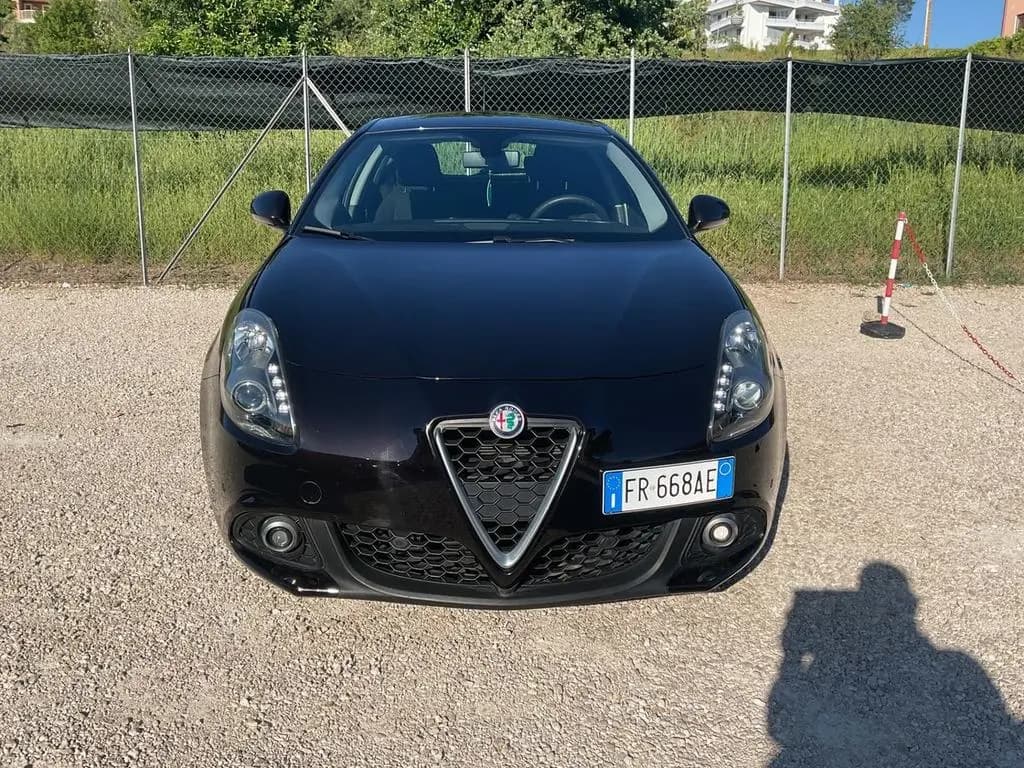 Main__Slider__Photo:Alfa Romeo Giulietta 1.6 JTDm 120 CV Business 05/2018-0