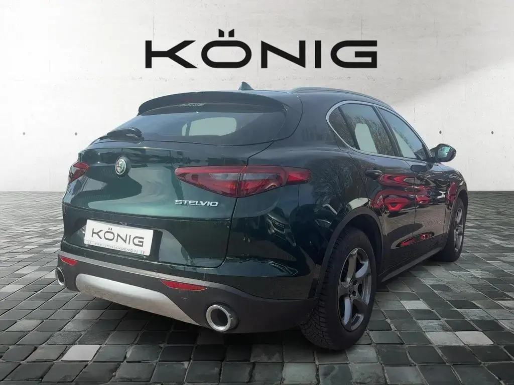 Main__Slider__Photo:Alfa Romeo Stelvio MY21 SUPER 2.0 Turbo 16V 147kW ( 11/2021-1