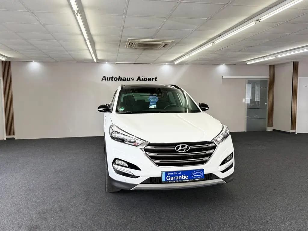 Main__Slider__Photo:Hyundai Tucson Passion + 4WD*Pano*RFK* AC Auto* 09/2018-0