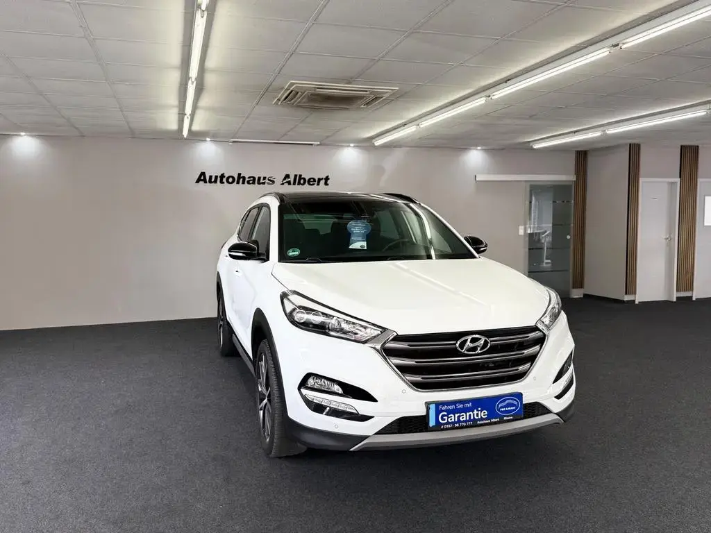 Main__Slider__Photo:Hyundai Tucson Passion + 4WD*Pano*RFK* AC Auto* 09/2018-1