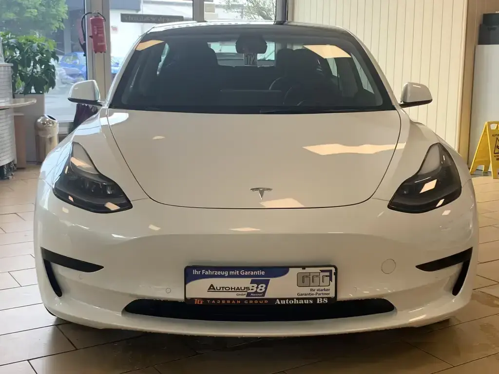 Main__Slider__Photo:Tesla Model 3 RWD*ACC*WiFi**60kWh*CAM*SHZ vorn+hint*LM 06/2022-1