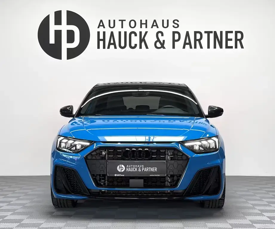 Main__Slider__Photo:Audi A1 30 TFSI S-Tr. edition one S-Line *Virtual*LED 12/2019-1