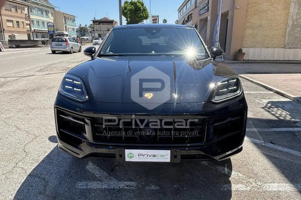 Main__Slider__Photo:Porsche Cayenne Cayenne Coupé 3.0 V6 10/2023-0