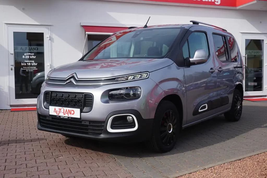 Main__Slider__Photo:Citroën Berlingo 1.2 12V Pure Tech Navi Android Apple 08/2019-0
