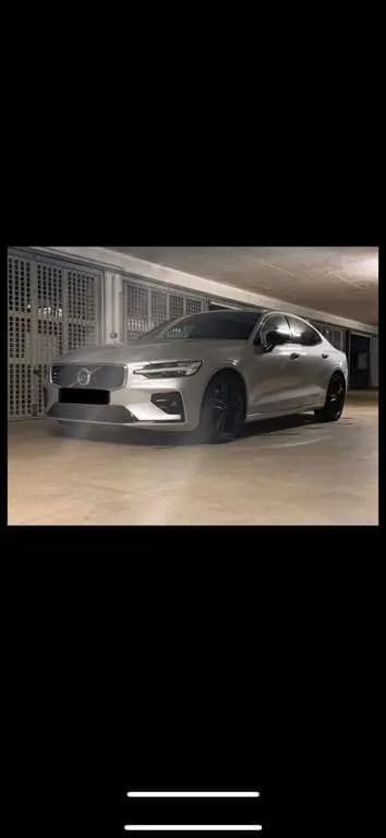 Main__Slider__Photo:Volvo S60 S60 T4 R-Design 12/2019-0