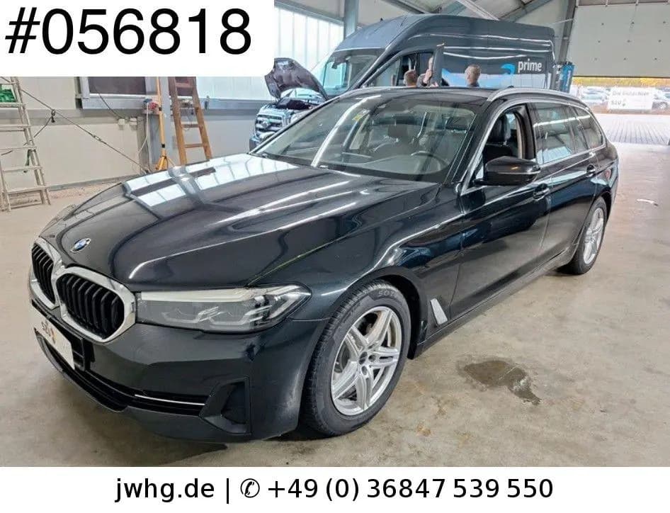 Main__Slider__Photo:BMW 5 Series 520d Touring LED/NAVI/LEDER/DAB 10/2020-0