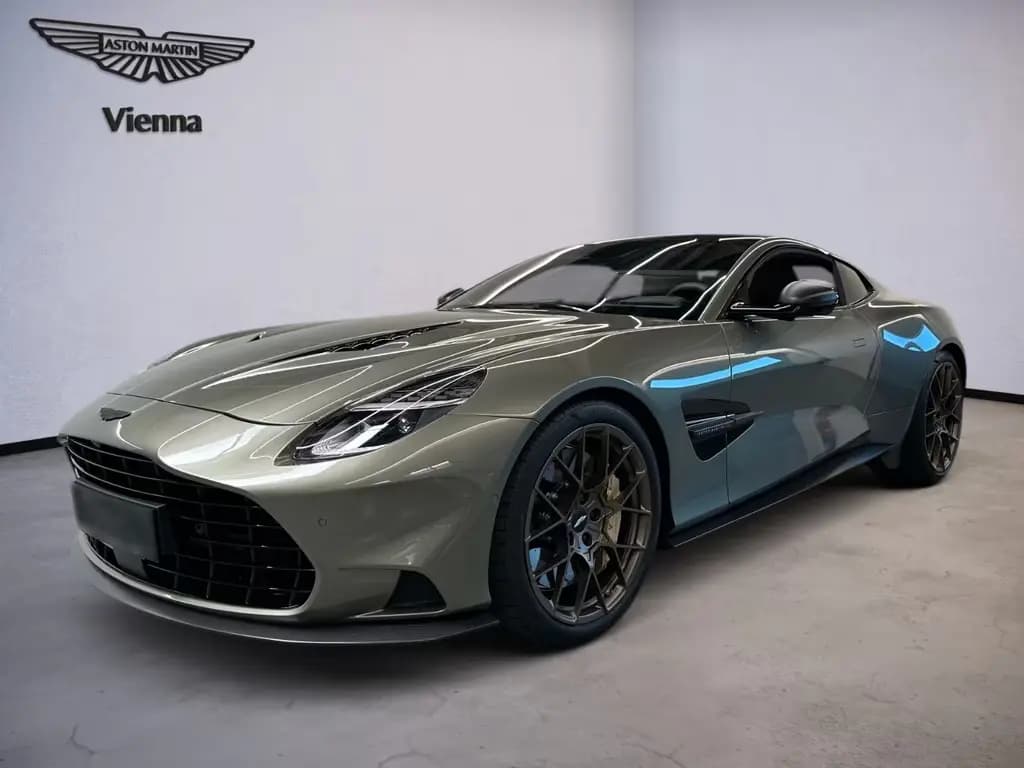 Main__Slider__Photo:Aston Martin Vanquish Coupé | Titanium Grey | Carbon | PANO 11/2025-0