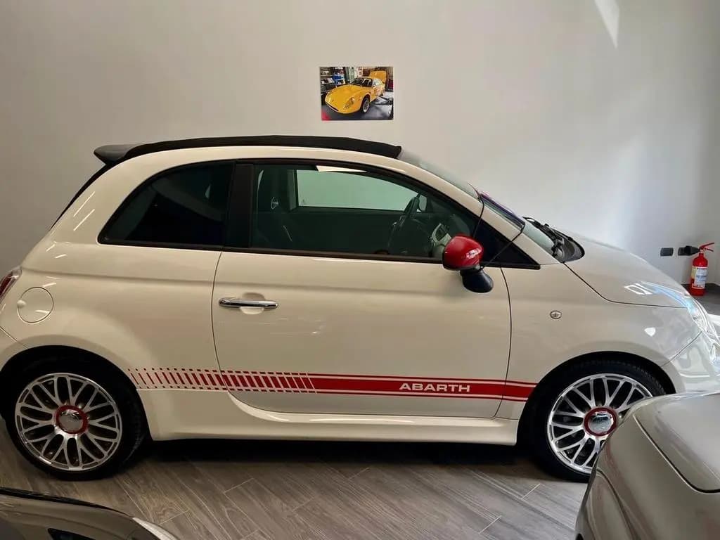 Main__Slider__Photo:Abarth 500 C 1.4 Turbo T-Jet Custom 06/2013-0