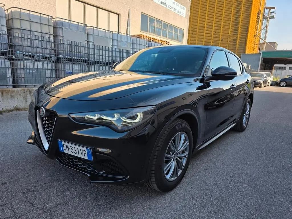 Main__Slider__Photo:Alfa Romeo Stelvio 2.2 Turbodiesel 210 CV AT8 Q4 04/2023-0