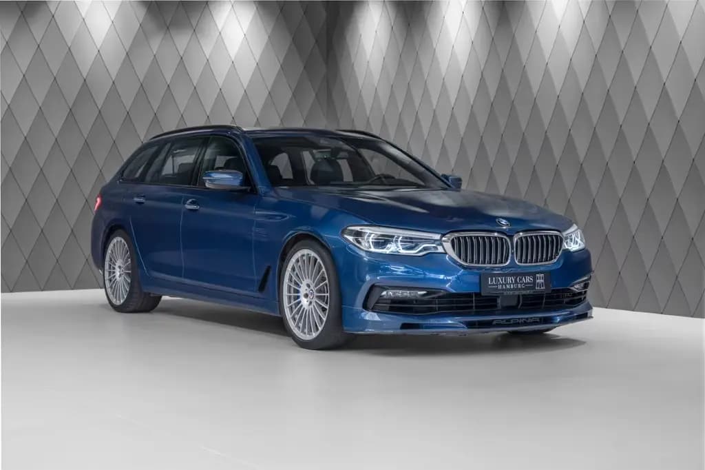 Main__Slider__Photo:ALPINA B5 4.4 Bi-Turbo Touring BLUE/BLACK 02/2018-0