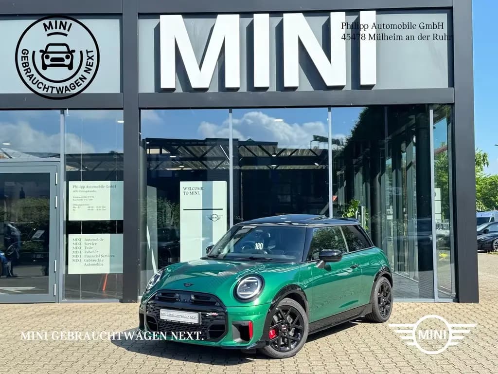 Main__Slider__Photo:MINI John Cooper Works Pano h&k HuD DA RFK Ad.Fahrw. 02/2025-0