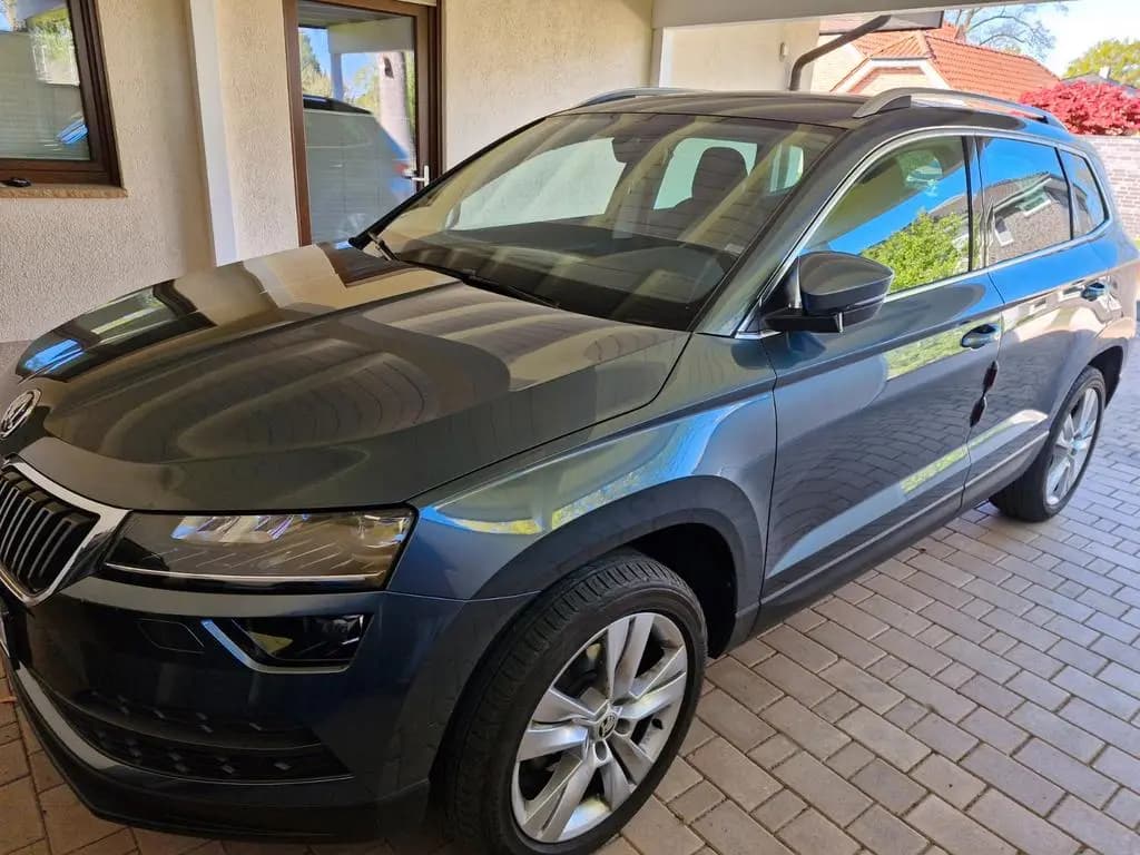 Main__Slider__Photo:Skoda Karoq 1.5 TSI ACT DSG STYLE STYLE 04/2020-0