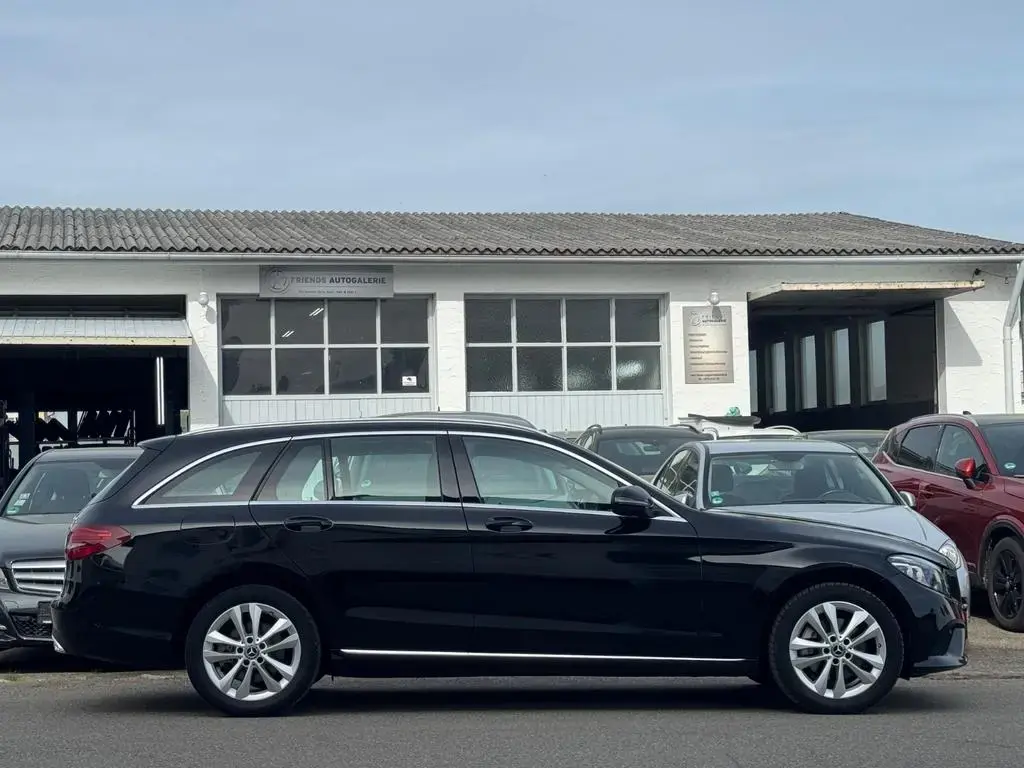 Main__Slider__Photo:Mercedes-Benz C 200 KOMBI T 4Matic PANO*GARANTIE*AVANTGARDE* 02/2019-1