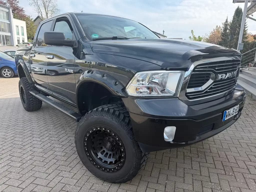Main__Slider__Photo:Dodge RAM Laramie Monster Truck Hoch Breit 37 Zoll LPG 07/2018-0