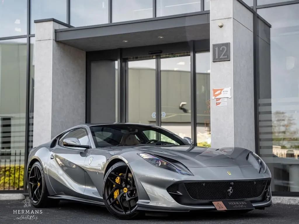 Main__Slider__Photo:Ferrari 812 6.5 V12 Superfast HELE / Lift / Passenger / 02/2018-0