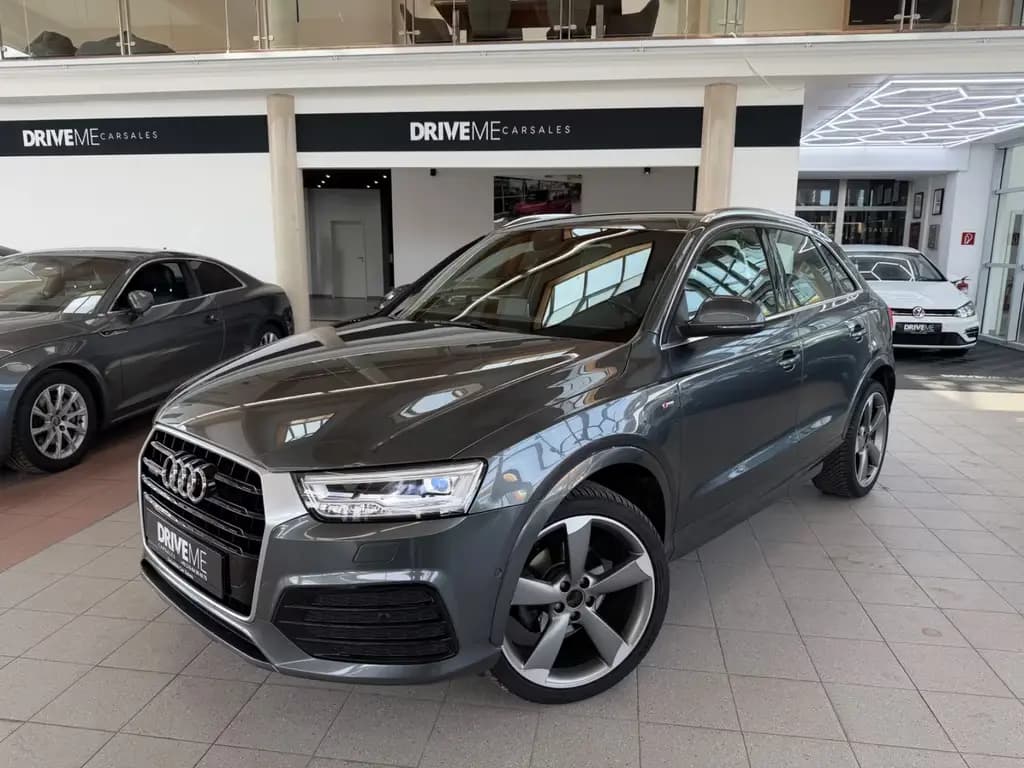 Main__Slider__Photo:Audi Q3 2.0TDI S-Tronic Quattro 3x S-Line Kamera Lede 05/2015-0