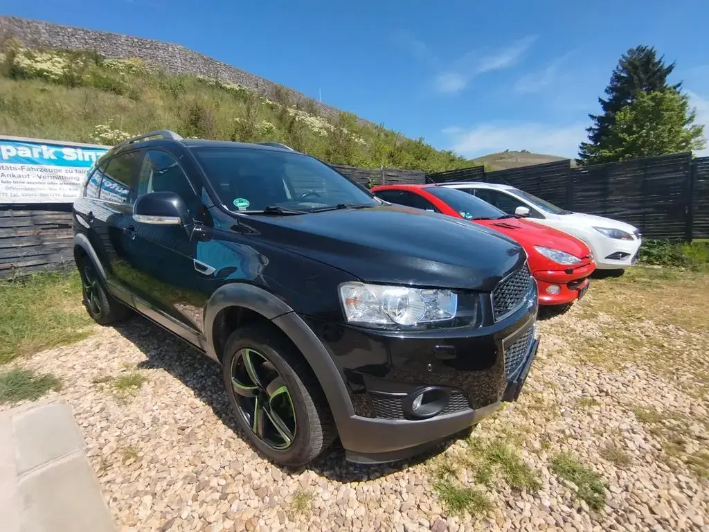 Main__Slider__Photo:Chevrolet Captiva 2.2 D LT+ Autom.*7Sitze*Kam.*Temp.*TÜV n 11/2012-1