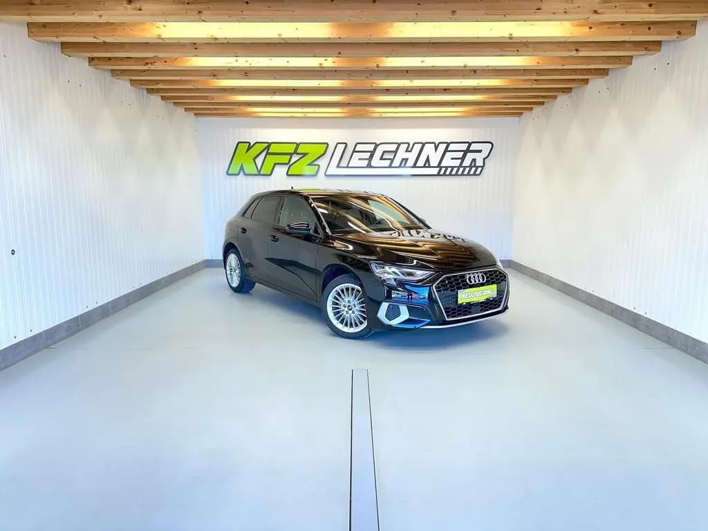 Main__Slider__Photo:Audi A3 SB 30 TFSI S-tr. "SITZH*NAVI*VIRTUAL*AVV*L 02/2021-0