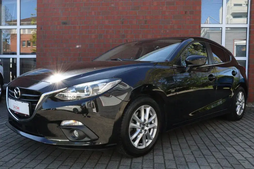 Main__Slider__Photo:Mazda 3 Lim. 2.0 Center-Line Navi Sitzheizung PDC 03/2016-1