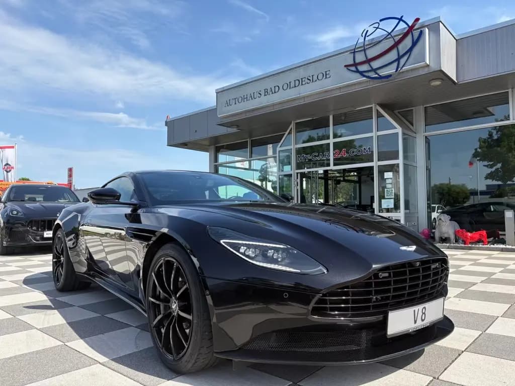 Main__Slider__Photo:Aston Martin DB11 4.0 V8 -Scheckheft -Deutsches Fzg. 09/2020-0