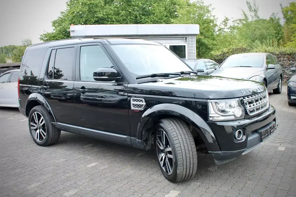 Main__Slider__Photo:Land Rover Discovery 3.0 SDV6 Panorama Xenon Leder 7-Sitz 04/2015-1