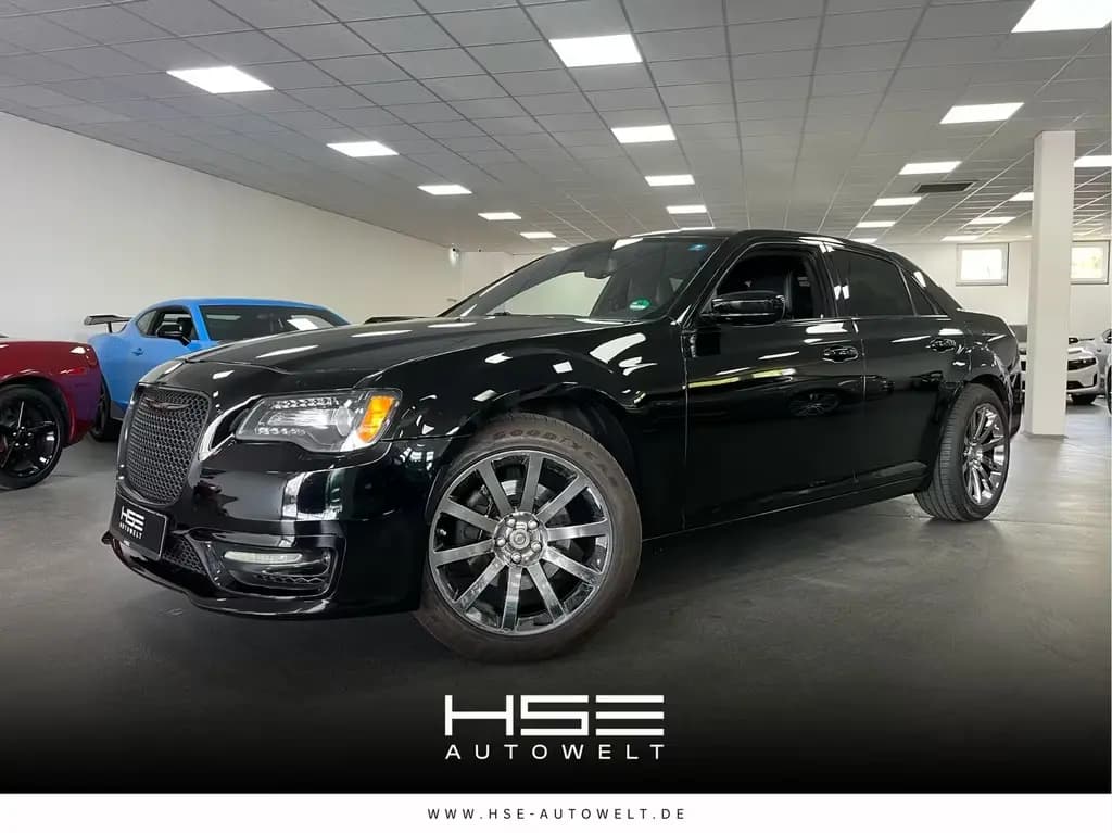 Main__Slider__Photo:Chrysler 300C 3,6l V6 *LEDER / AUT / SZH/8-Fach* 11/2014-0